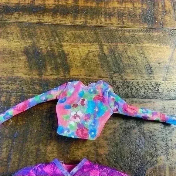 Vintage Barbie clothes- Shirts - Picture 4 of 4